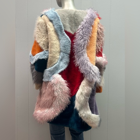 Patch it Faux Fur Coat - Picture 6 of 7